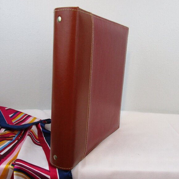 Bindertek Premium Leather 3-Ring Binder/Photo Album - 4th of 8 - Picture 2 of 8